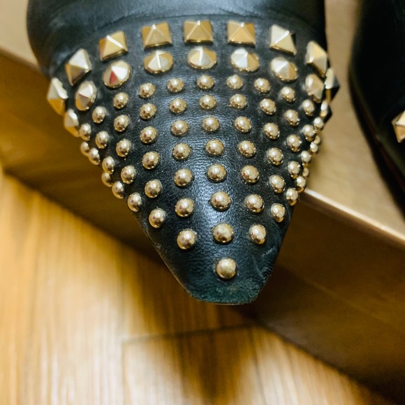 Gucci Rivet Flats - Picture 6 of 8
